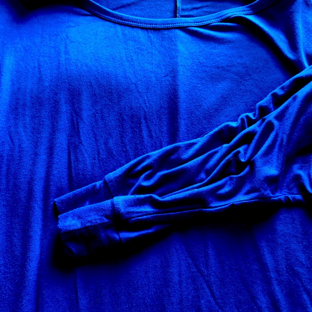 Women’s royal blue tunic top